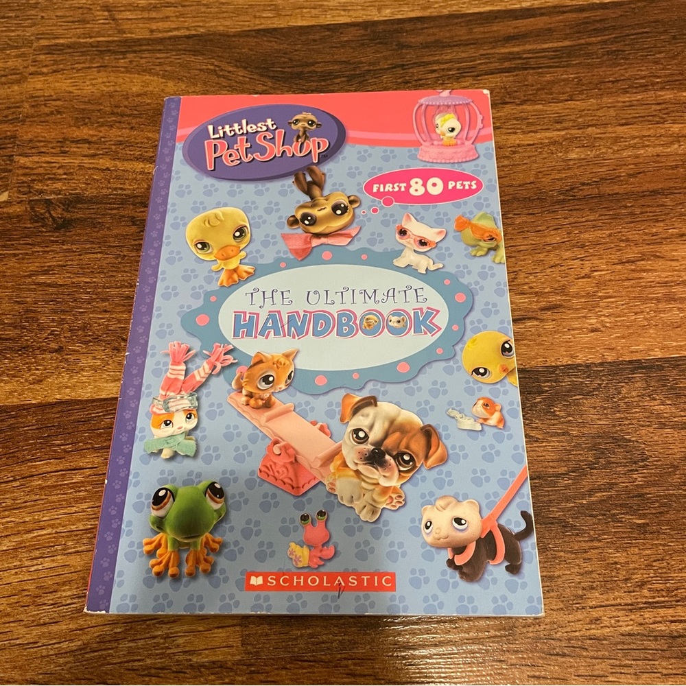 Scholastic Littlest Pet Shop The Ultimate Handbook